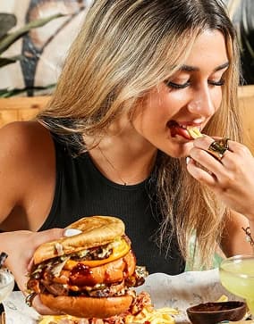 CRAV Burger takeaway packaging in New York